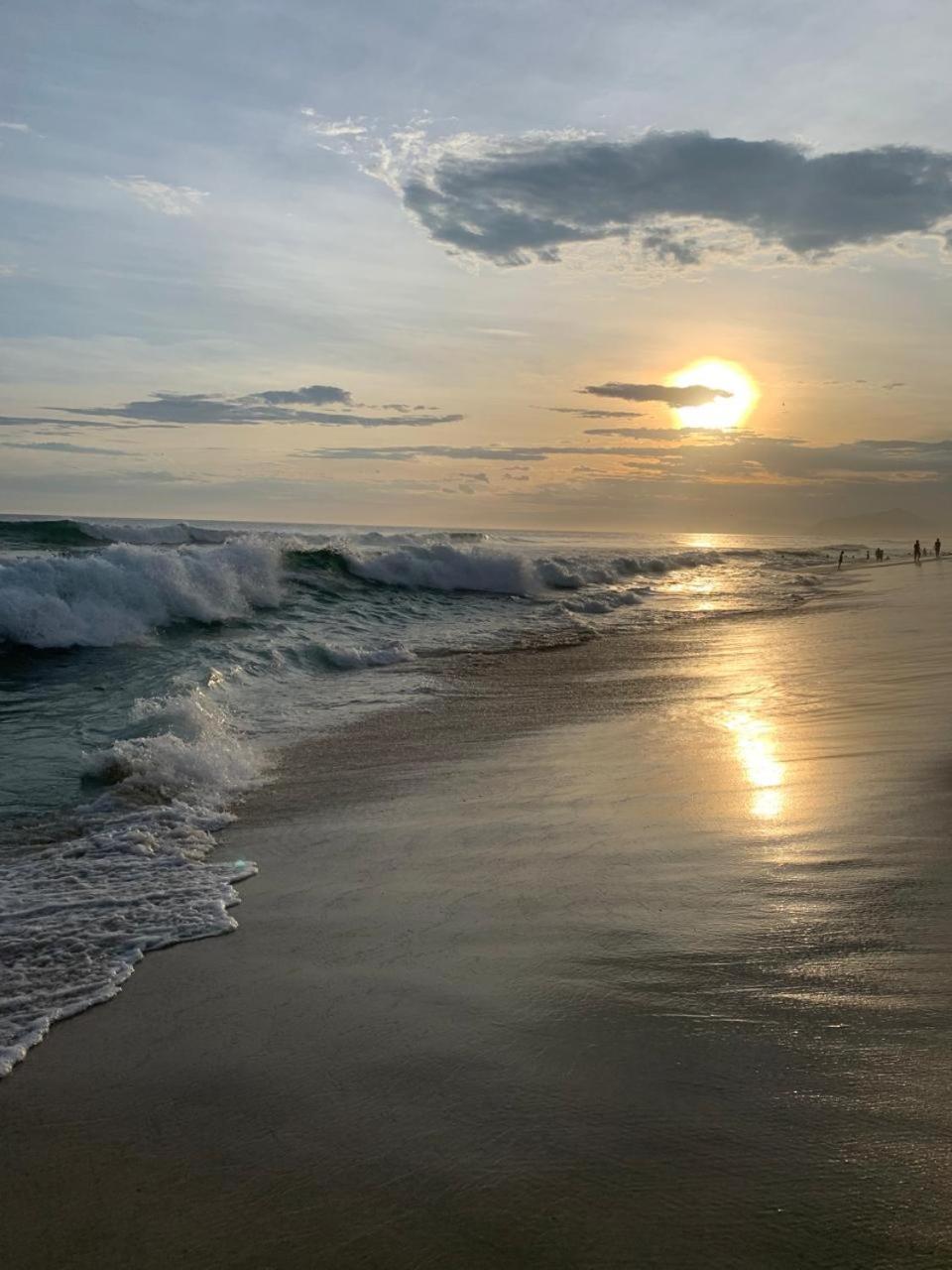 Lindo Apto No Melhor Lugar Da Barra Da Tijuca! Com Uma Vista De Tirar O Folego, Frente Para O Mar! Totalmente Equipado E Decorado Ao Lado Dos Melhores Hoteis E Quiosques Da Barra! Portaria 24H, Piscina, Sauna, Jacuzzi, Academia, Garagem, Wi-Fi, Lavan Rio de Janeiro Eksteriør bilde