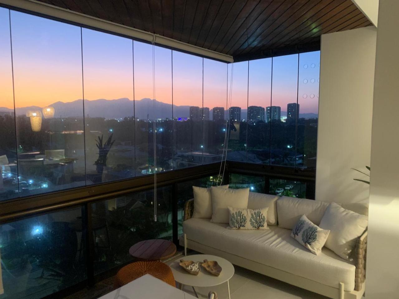 Lindo Apto No Melhor Lugar Da Barra Da Tijuca! Com Uma Vista De Tirar O Folego, Frente Para O Mar! Totalmente Equipado E Decorado Ao Lado Dos Melhores Hoteis E Quiosques Da Barra! Portaria 24H, Piscina, Sauna, Jacuzzi, Academia, Garagem, Wi-Fi, Lavan Rio de Janeiro Eksteriør bilde