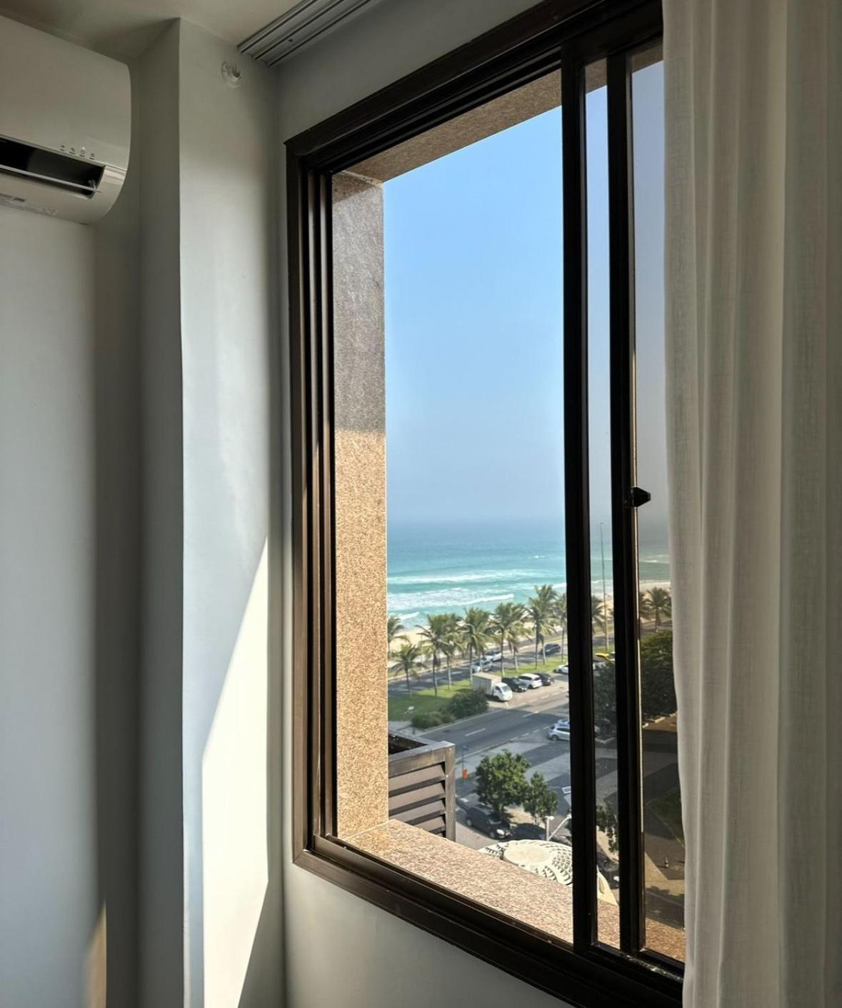 Lindo Apto No Melhor Lugar Da Barra Da Tijuca! Com Uma Vista De Tirar O Folego, Frente Para O Mar! Totalmente Equipado E Decorado Ao Lado Dos Melhores Hoteis E Quiosques Da Barra! Portaria 24H, Piscina, Sauna, Jacuzzi, Academia, Garagem, Wi-Fi, Lavan Rio de Janeiro Eksteriør bilde