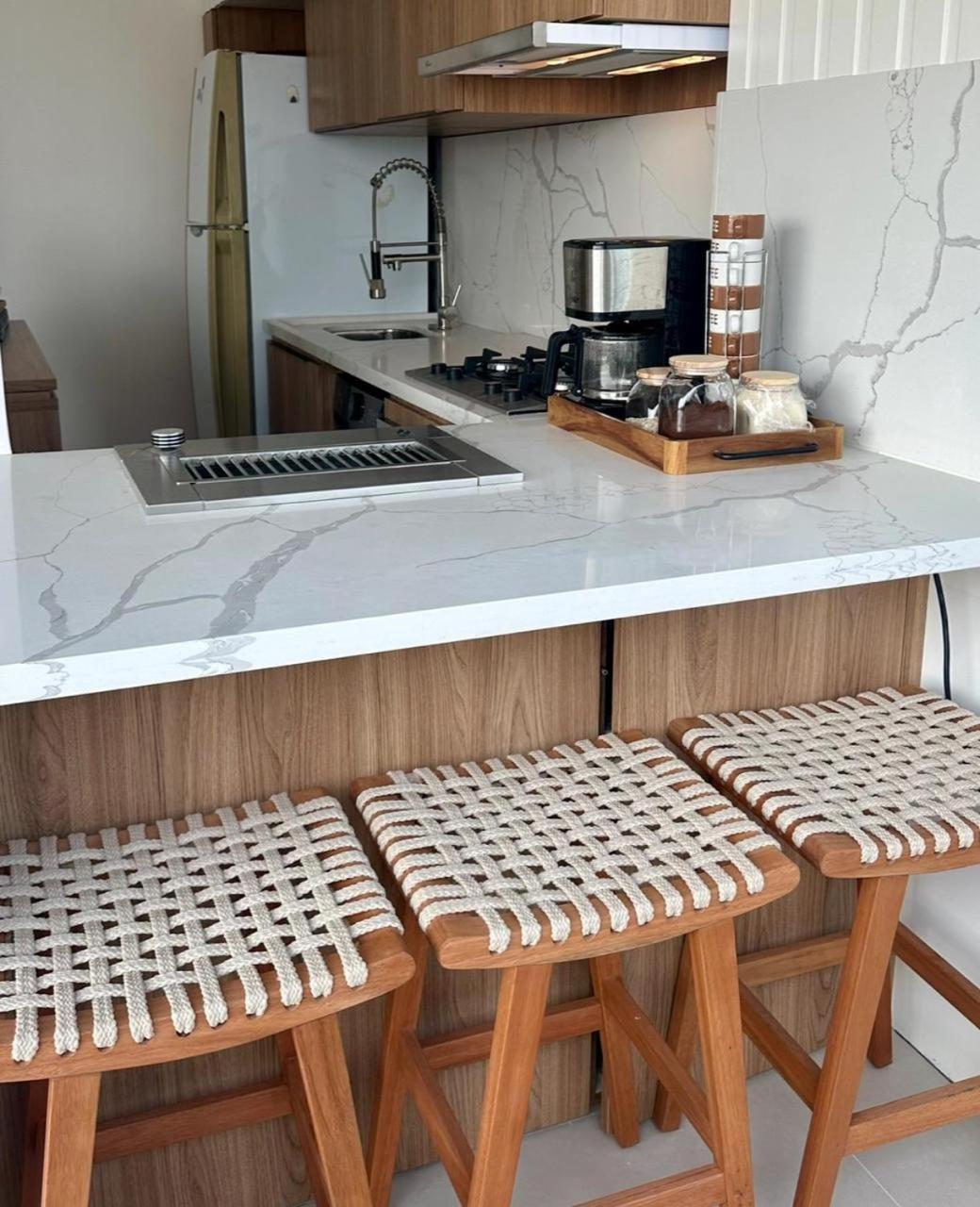 Lindo Apto No Melhor Lugar Da Barra Da Tijuca! Com Uma Vista De Tirar O Folego, Frente Para O Mar! Totalmente Equipado E Decorado Ao Lado Dos Melhores Hoteis E Quiosques Da Barra! Portaria 24H, Piscina, Sauna, Jacuzzi, Academia, Garagem, Wi-Fi, Lavan Rio de Janeiro Eksteriør bilde