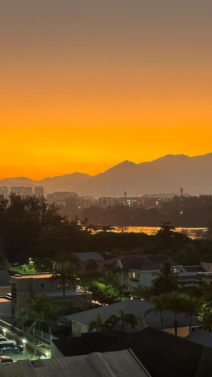 Lindo Apto No Melhor Lugar Da Barra Da Tijuca! Com Uma Vista De Tirar O Folego, Frente Para O Mar! Totalmente Equipado E Decorado Ao Lado Dos Melhores Hoteis E Quiosques Da Barra! Portaria 24H, Piscina, Sauna, Jacuzzi, Academia, Garagem, Wi-Fi, Lavan Rio de Janeiro Eksteriør bilde