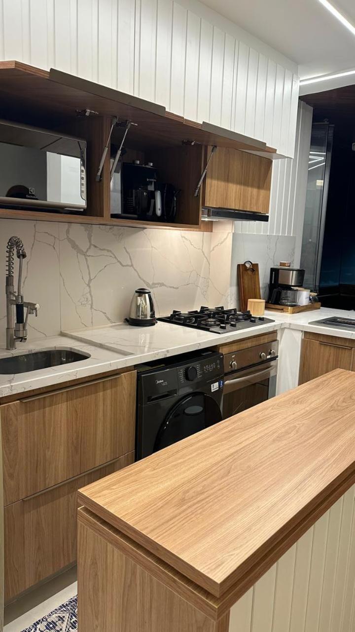 Lindo Apto No Melhor Lugar Da Barra Da Tijuca! Com Uma Vista De Tirar O Folego, Frente Para O Mar! Totalmente Equipado E Decorado Ao Lado Dos Melhores Hoteis E Quiosques Da Barra! Portaria 24H, Piscina, Sauna, Jacuzzi, Academia, Garagem, Wi-Fi, Lavan Rio de Janeiro Eksteriør bilde